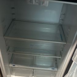 Used Frigidaire Refrigerator Not Working $50.