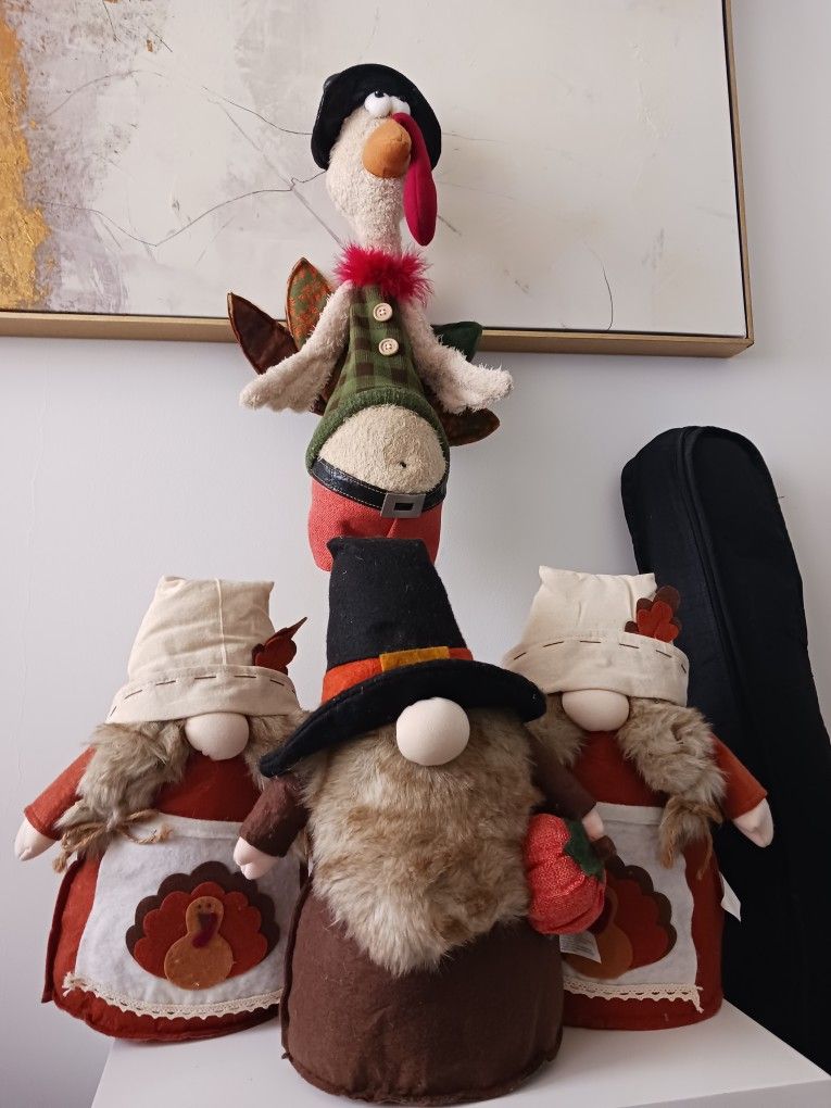 Super Rare Thanksgiving Gnome and Turkey Decoration Set