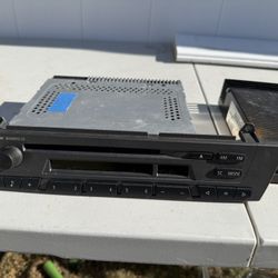 2004 BMW Z4 Parts Head Light Radio 