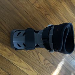 Walking Boots 