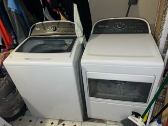 Whirlpool washer and dryer set