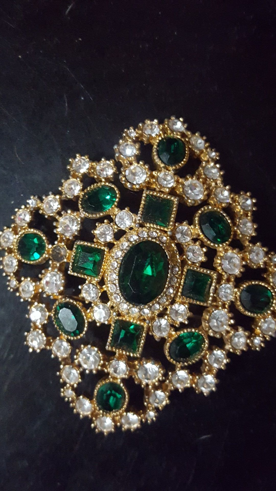 Vintage Joan river brooch