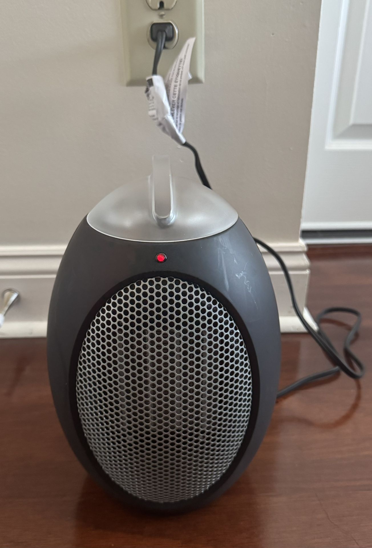 Cozy Products ESH Eco-Save Compact Personal Space Heater (cash & Pick Up Only)