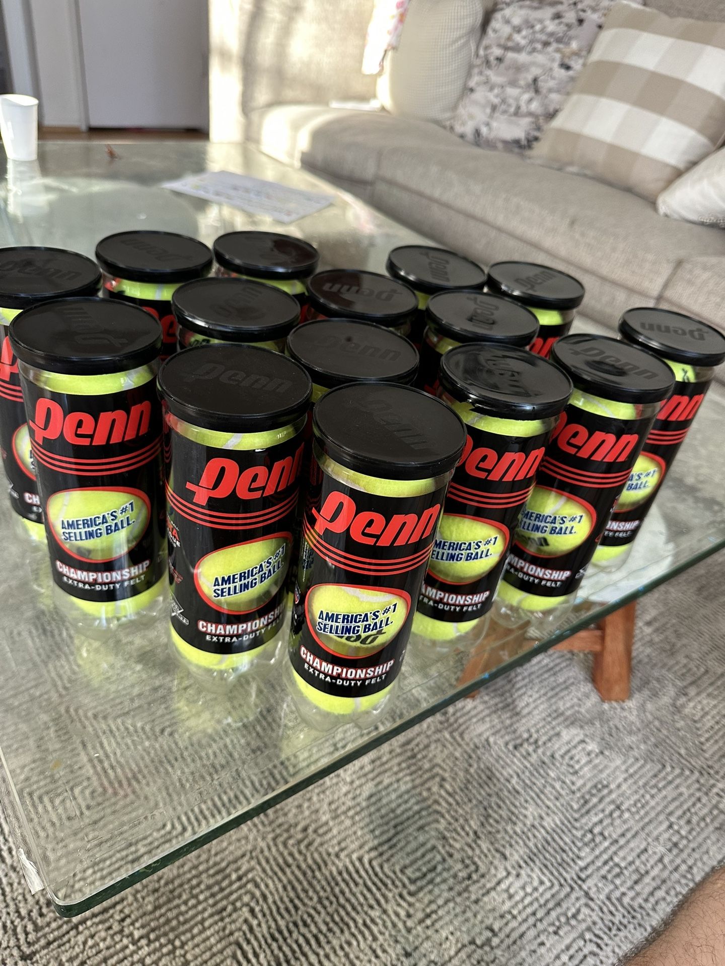 Tennis balls