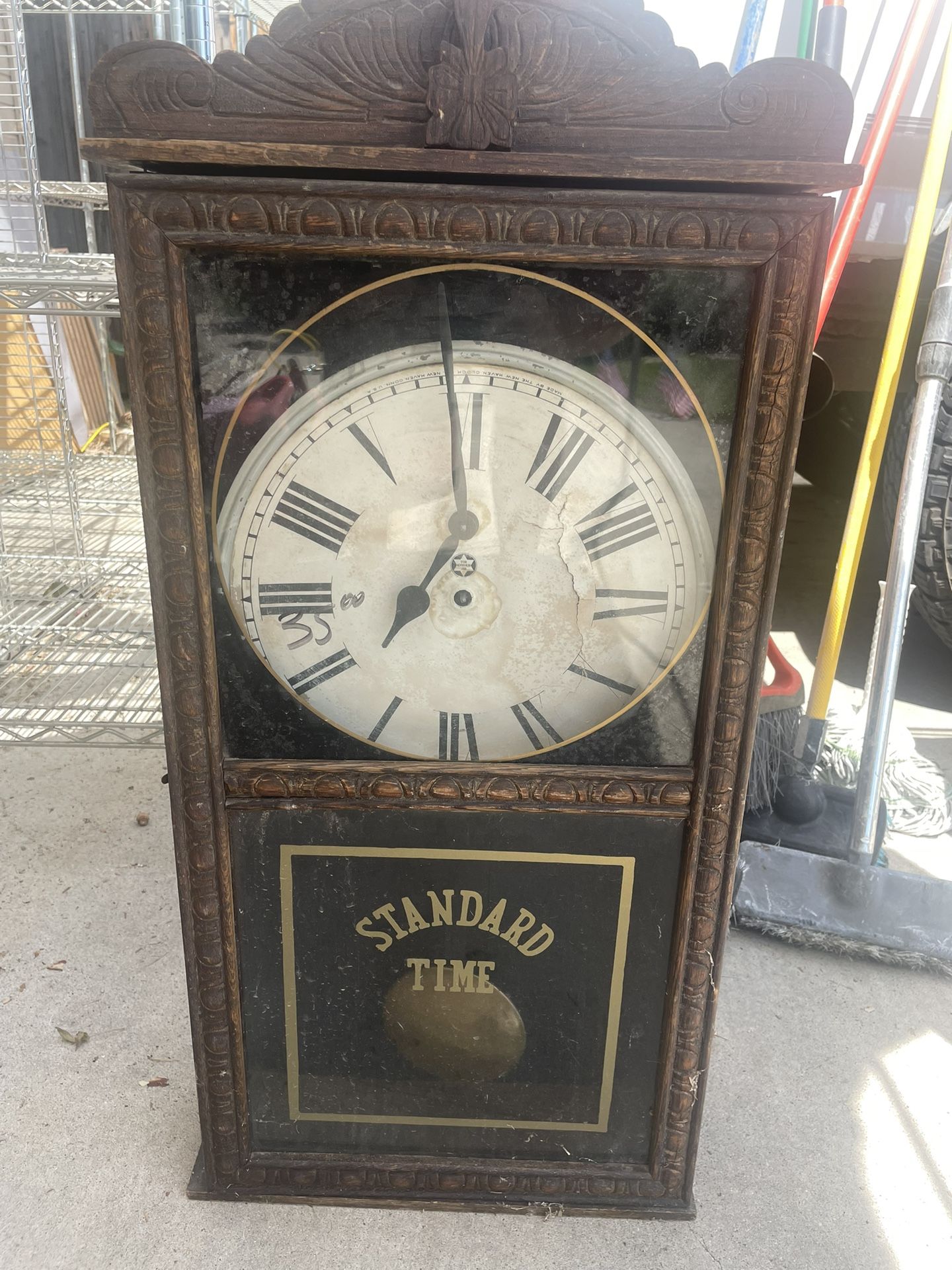 Clock antique Standard