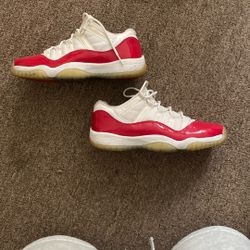 Jordan 11 low cherry