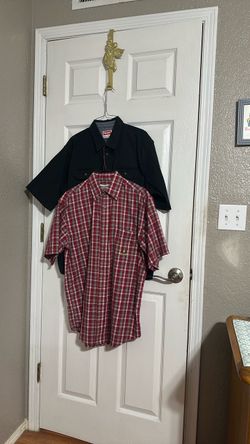 Wrangler short sleeve shirts Large