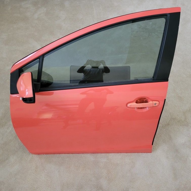 Toyota Prius C Door