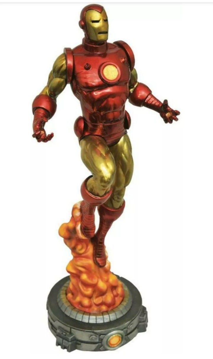 New in a Box 9 Inch Classic Iron Man PVC Collectible Action Figure Diorama Statue