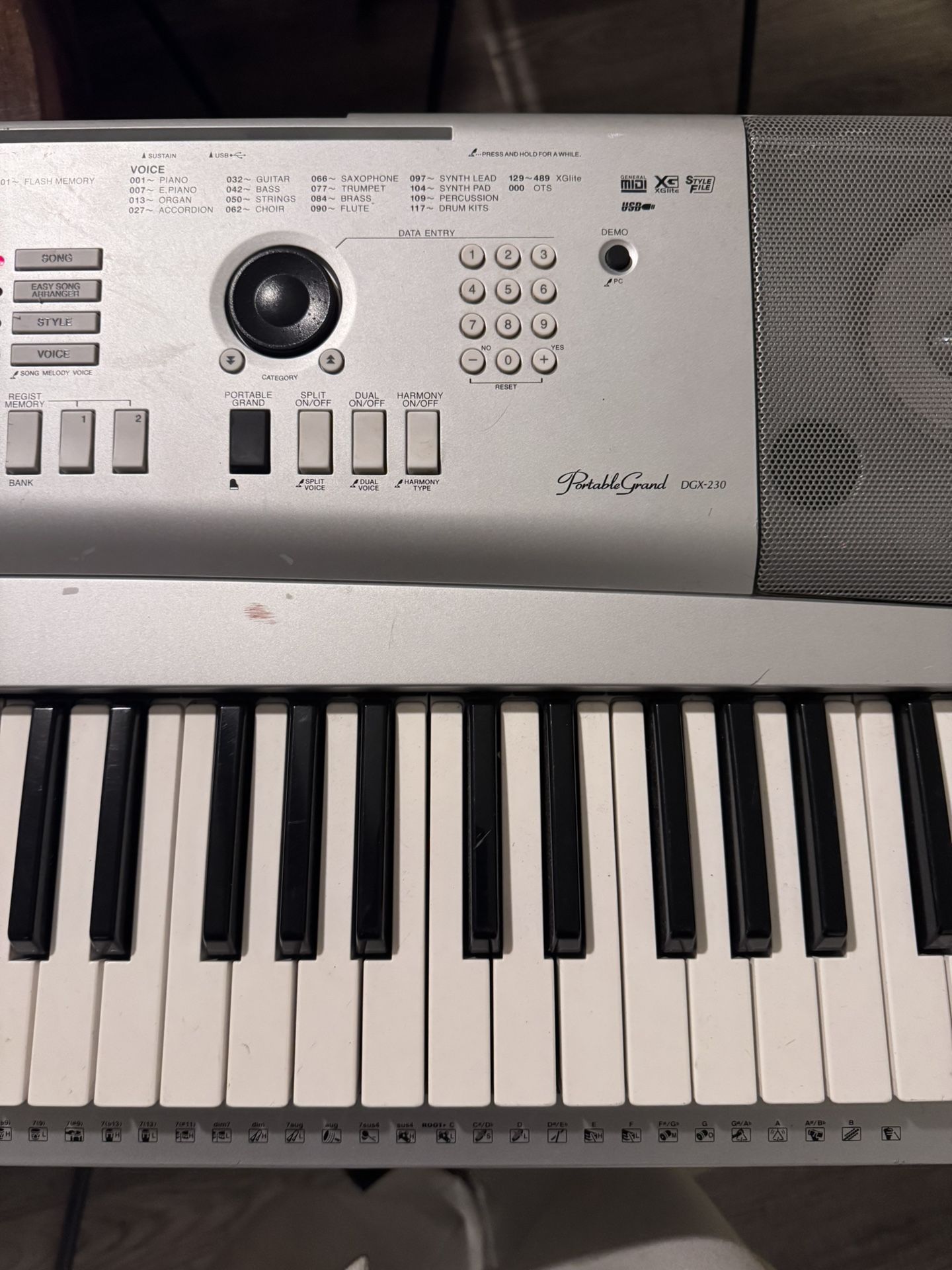 DGX-230 Piano-focused 76-key Yamaha Portable Grand
