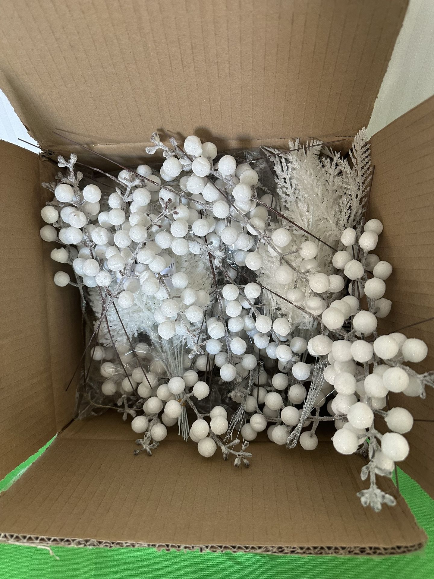 Garland/Wreath Christmas Decor