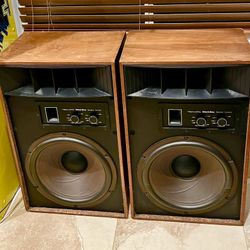 (2) 1980’s Realistic 15” 🔈 3-way 150w Audiophile Speakers