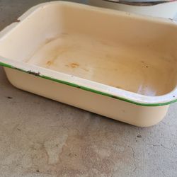 Porcelain Pans And Cup