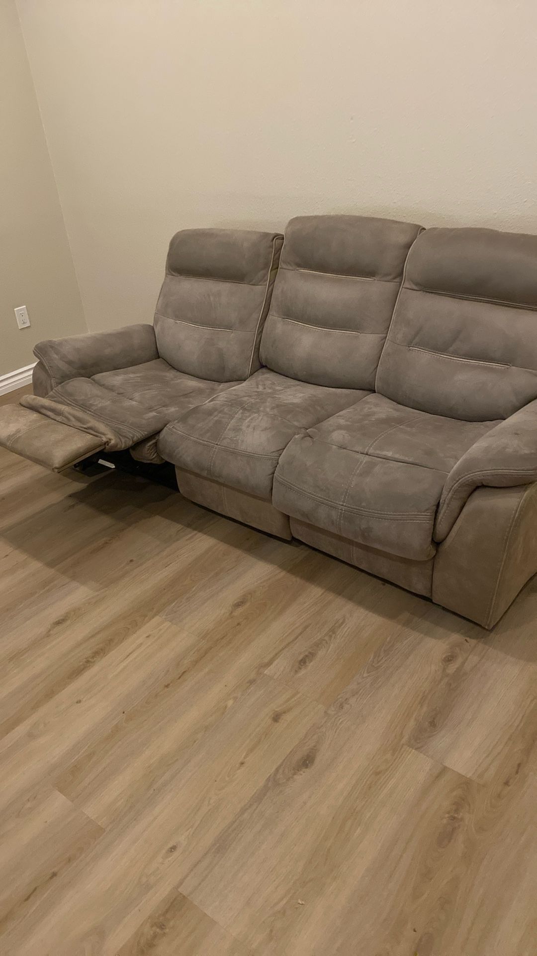 Two recliners electric