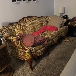 🛋 Vintage French Carved Wood Sofa — $250