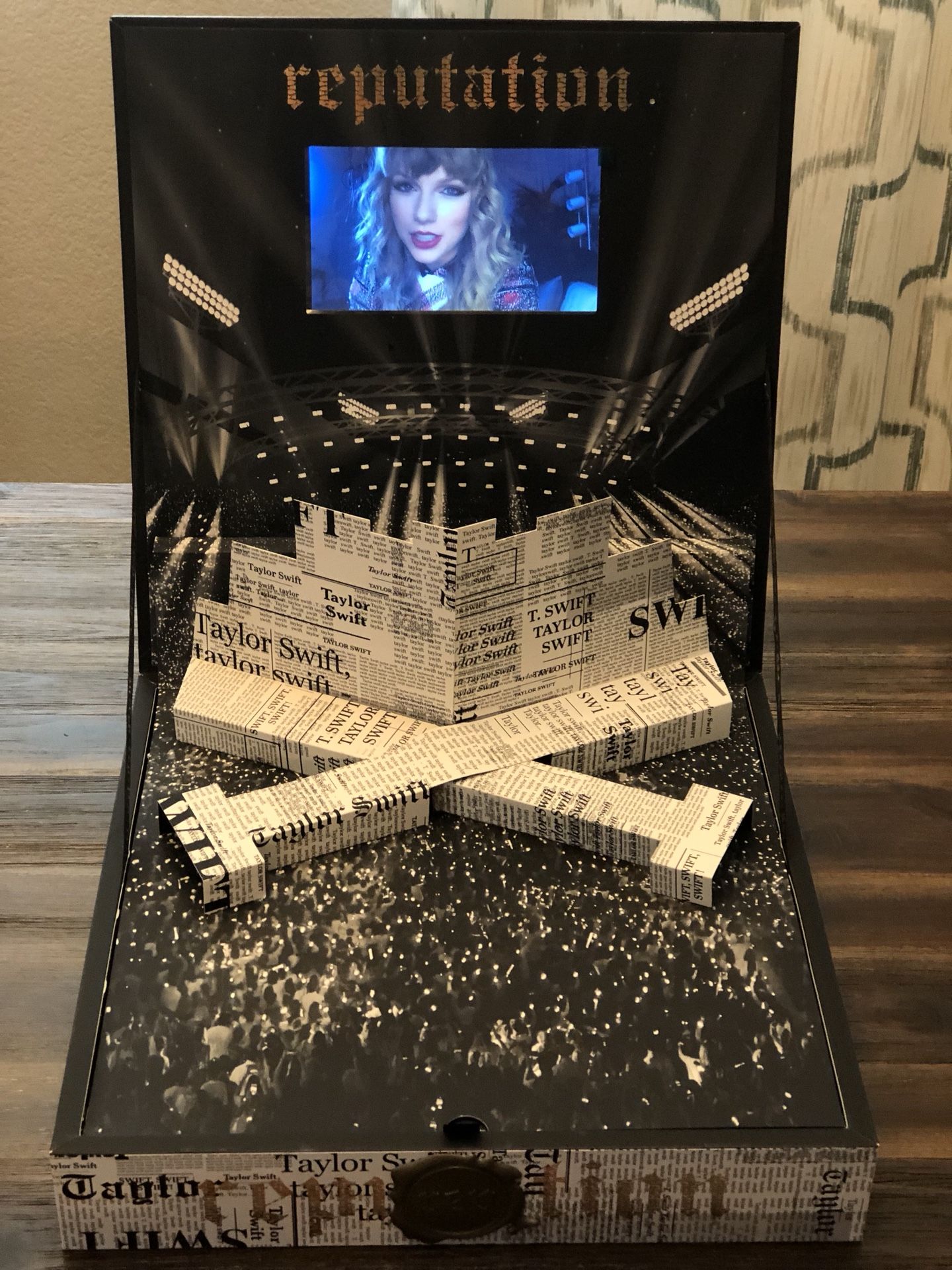 Taylor Swift Reputation VIP package — never been opened! for Sale