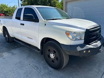 2013 Toyota Tundra SR5