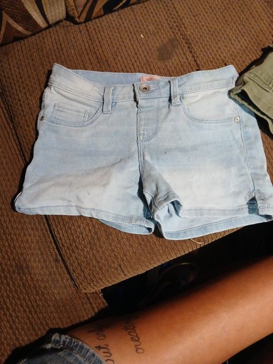 Shorts 