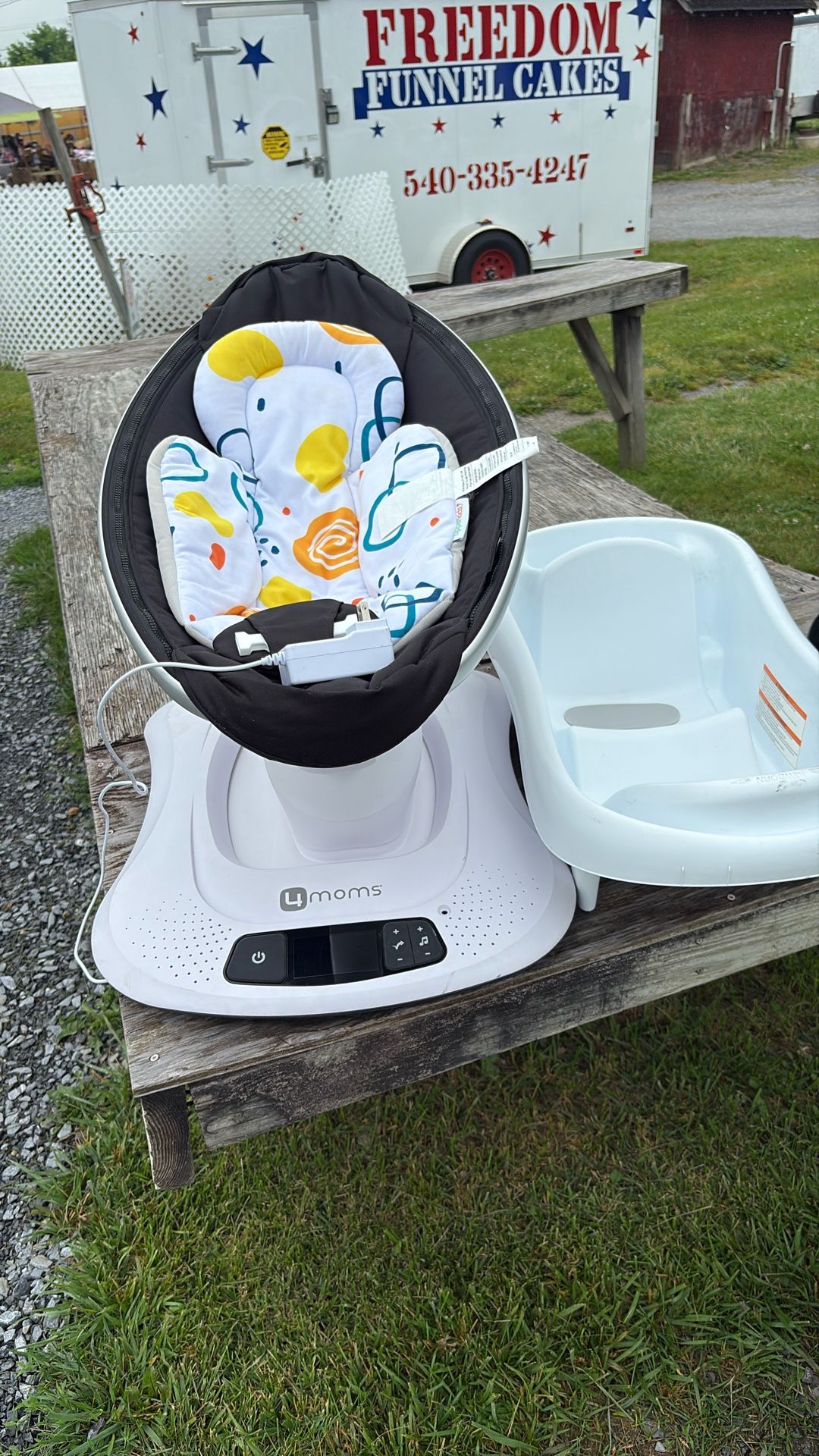 Rocker For Baby Moms