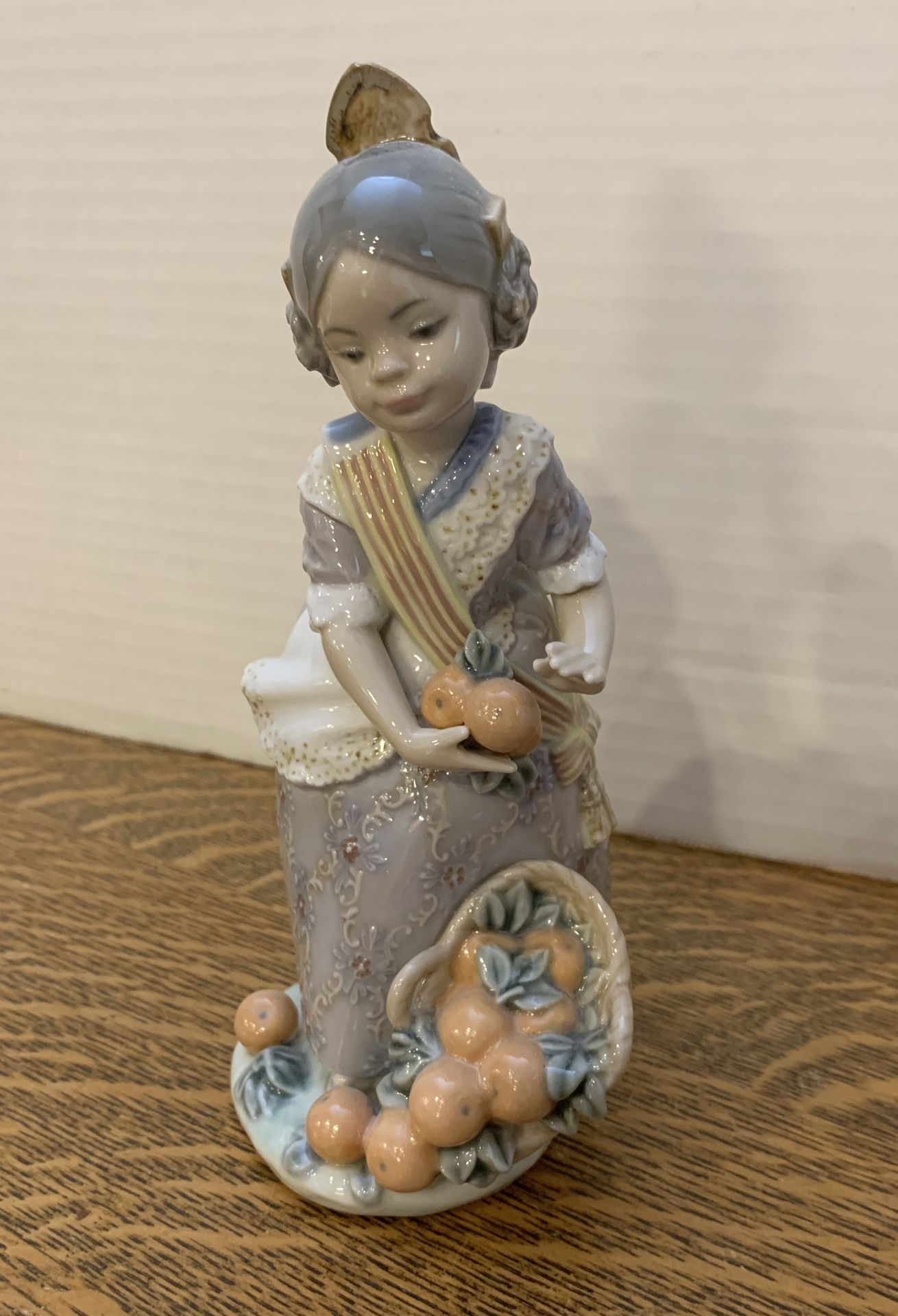 Lladro - Miss Valencia