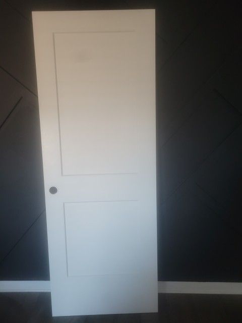 2 Brand new pantry doors.