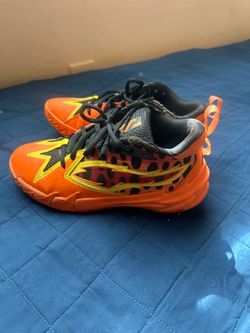 Boys shoes
