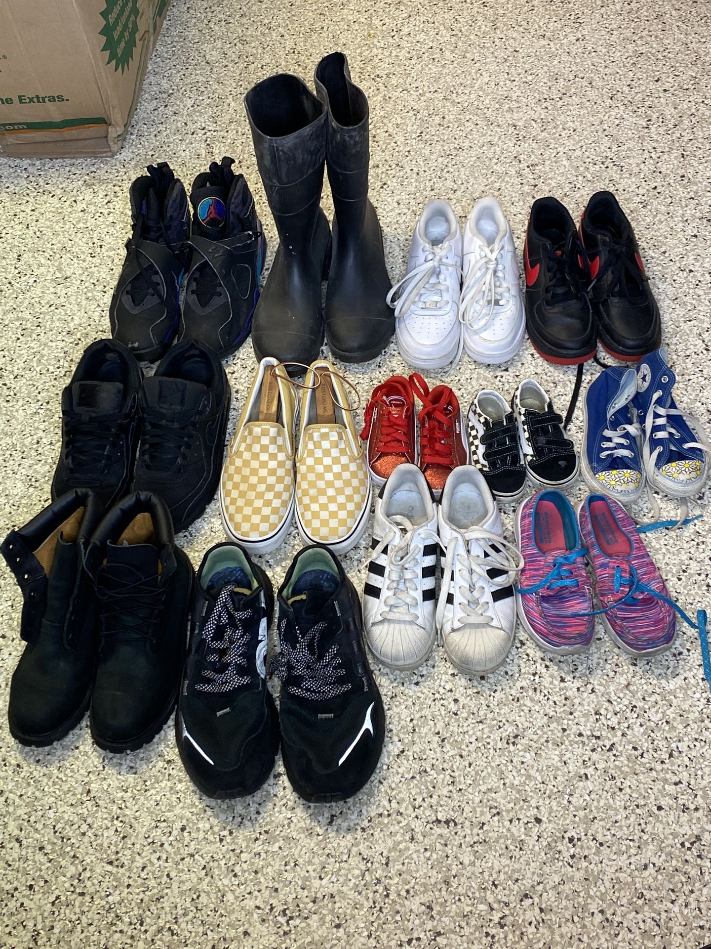 Nike Jordan Vans Puma Timberland Chuck Taylor Shoe/Boot Lot