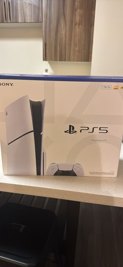 Brand New Factory Sealed PS5 Slim Disc 1TB