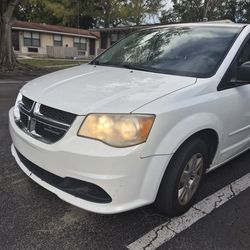 Minivan Drive Good Cold AC