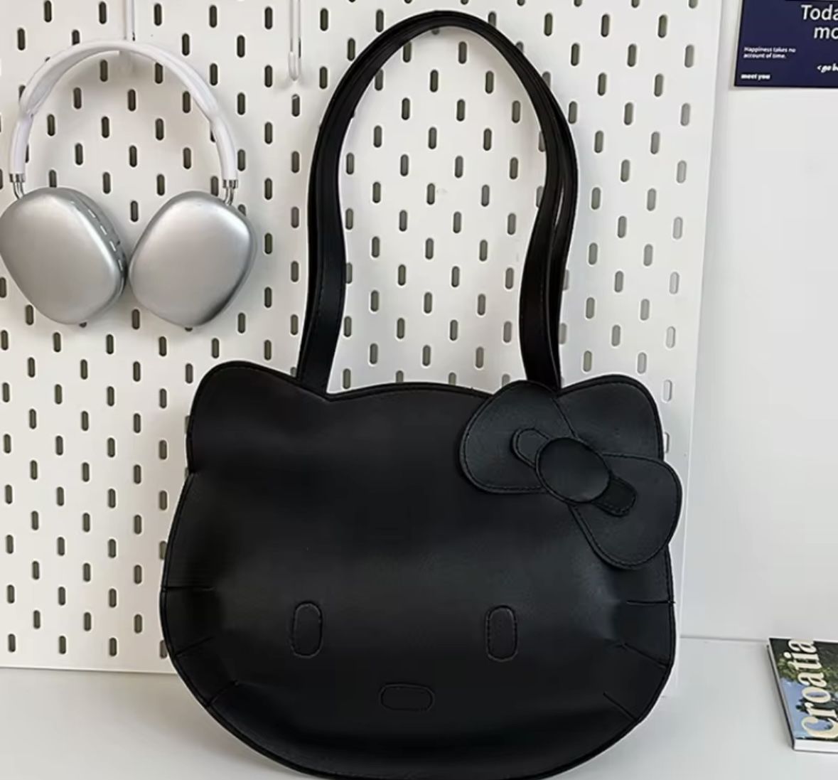 Hello Kitty Black Leather Purse!