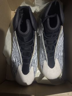 Yeezy QNTM Size 12