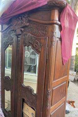 Armoire