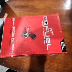 Milwaukee M12 3" Cut Off Tool