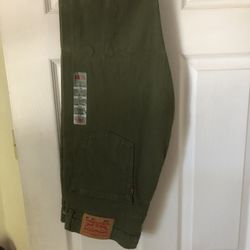 New Olive Levi Jeans 34x32