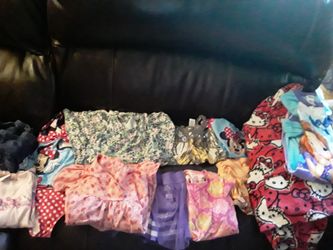 42 plus pairs of girls 4t clothes.
