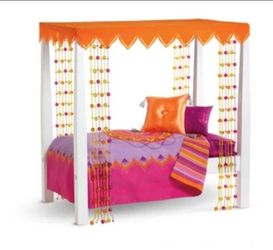 American Girl Julie's  1st Edition Bed