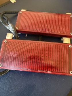 🟥 Whelen 700 LED Vehicle Lights – 12V (Pair)