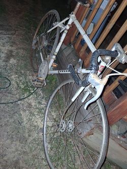 Vintage 10 speed bicycle