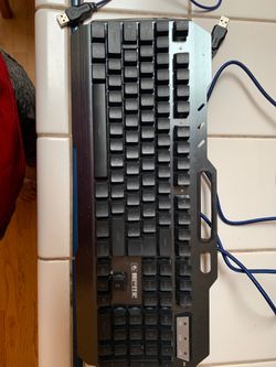 Light up mouse (2) and light up keyboards