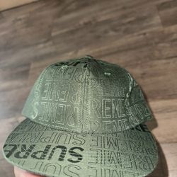 Supreme Hat 