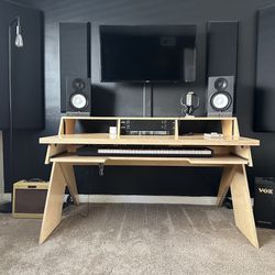 Output Platform Recording Studio Desk