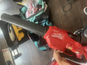 Milwaukee M18 FUEL Cordless Blower
