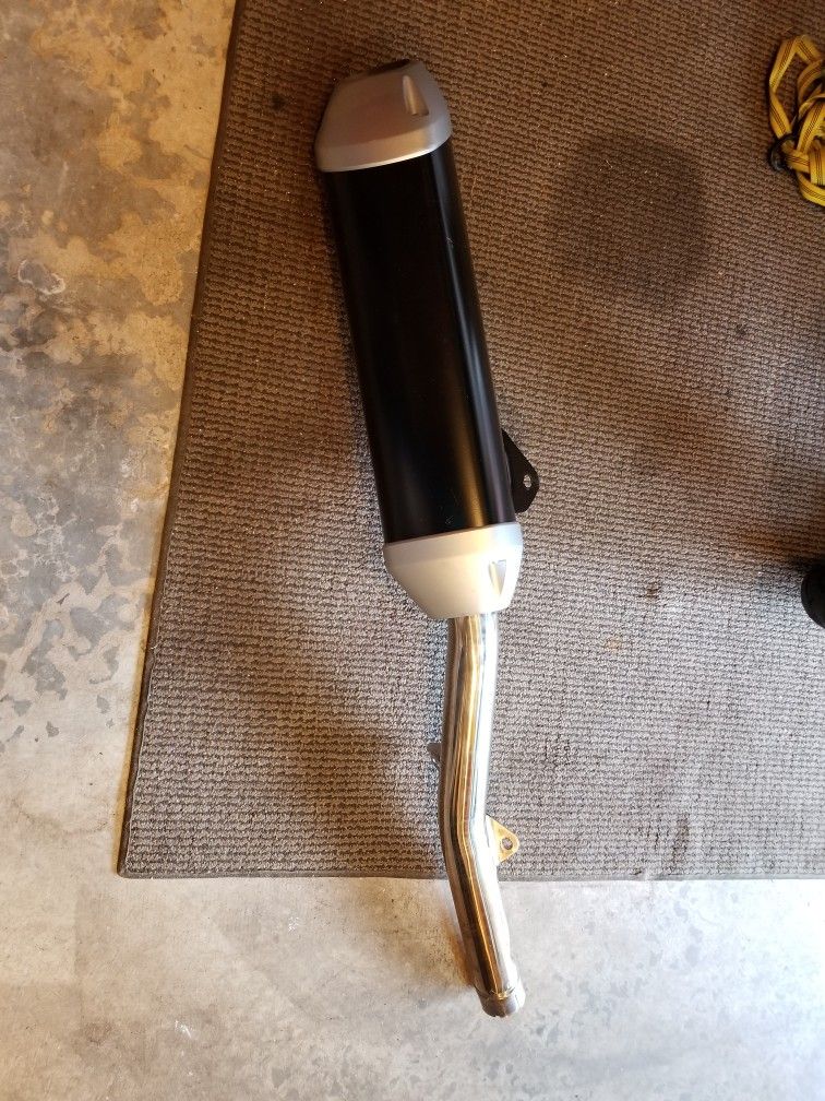 2009 Kawasaki Concourse 14 Stock Exhaust