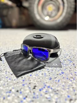 oakley holbrook xl