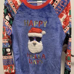 Christmas  Fleece Sweater Size Junior L 