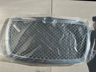 2004-2008 Chrysler 300 Bentley style grill