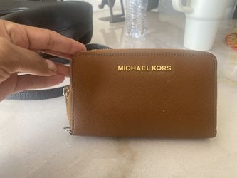 Micheal Kore Voilet