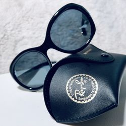 Ray-Ban Woman Sunglasses Black Frame, Green Classic G-15 Lenses, 57MM