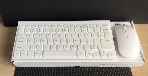 Wireless mini keyboard and mouse 🐁 RF Mode: 2.4 GHz