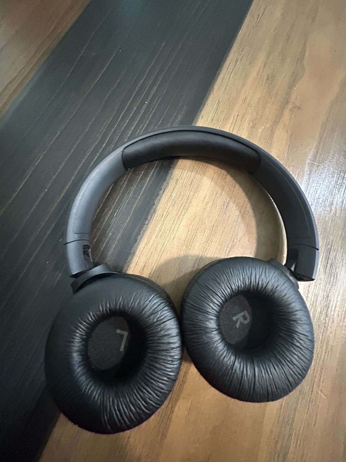 JBL Beats Black